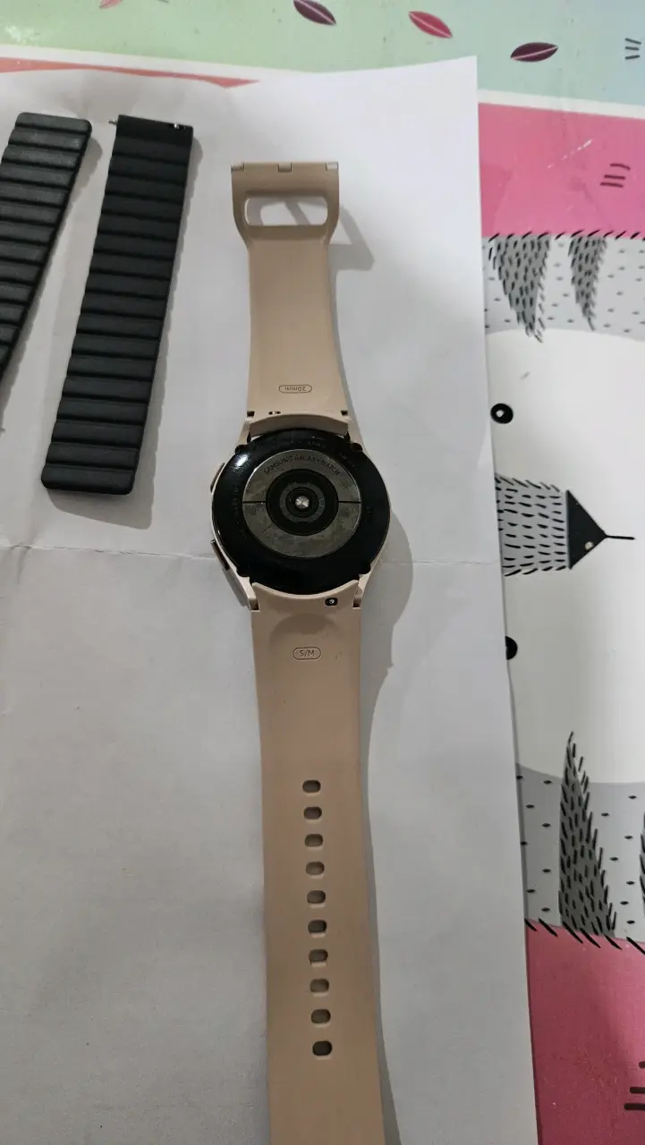 Samsung Galaxy Watch 4 - 4