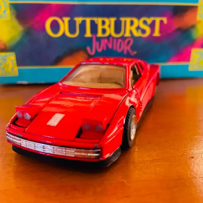 Auto de juguete rojo Ferrari Testarossa - 1