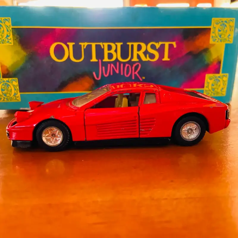 Auto de juguete rojo Ferrari Testarossa - 2