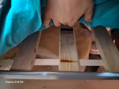 Cama individual con colchón y estructura metálica - miniatura 3