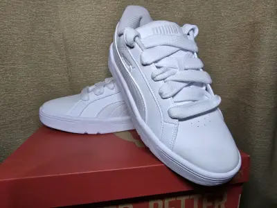 Zapatillas deportivas blancas Puma - miniatura 1