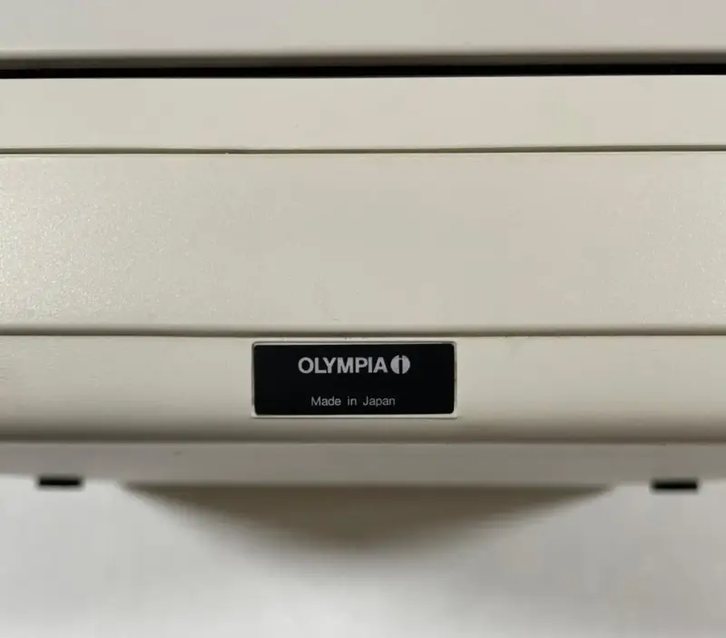 Máquina de escribir Olympia Carina 3 con estuche - 6