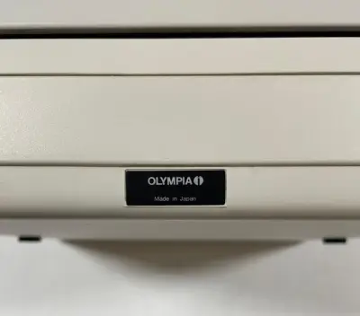 Máquina de escribir Olympia Carina 3 con estuche - miniatura 6