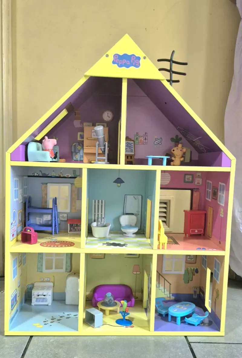 Casa Gifante de Peppa Pig con accesorios - 1