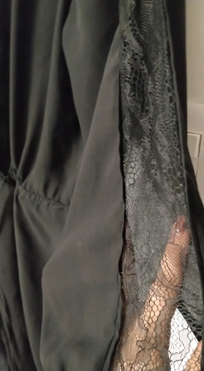 Vestido negro con encaje y kimono - 2
