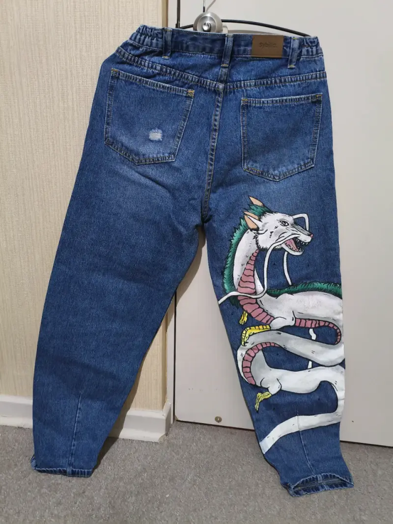 Jeans de mezclilla con diseño animado - 2