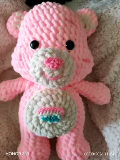 Muñeco de peluche tejido a mano - miniatura 2