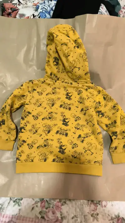 Polerón infantil Looney Tunes amarillo con capucha - miniatura 2