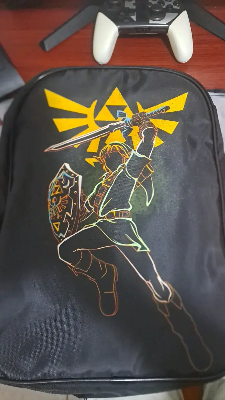 Mochila negra con diseño de videojuego Zelda BOTW - 1