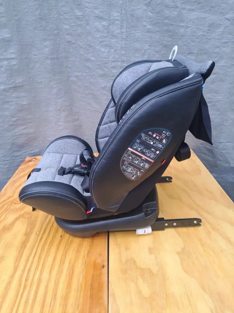 Silla de Auto bebesit 360 con ISOFIX - 5