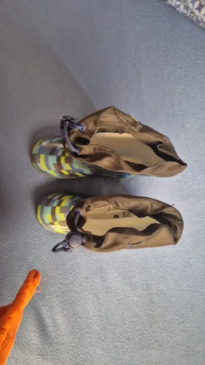 Botas de lluvia talla 27 con diseño - miniatura 2