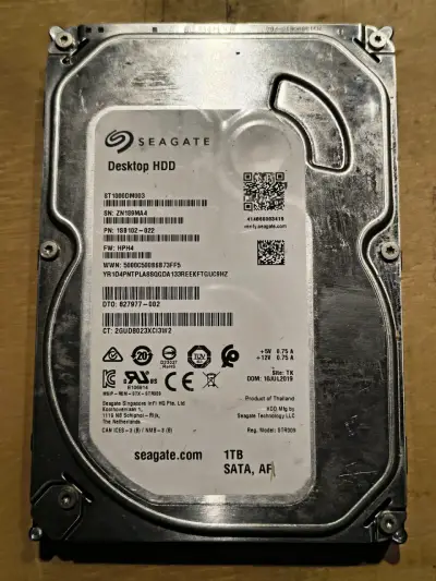 Disco duro Seagate 1TB SATA para escritorio - miniatura 1