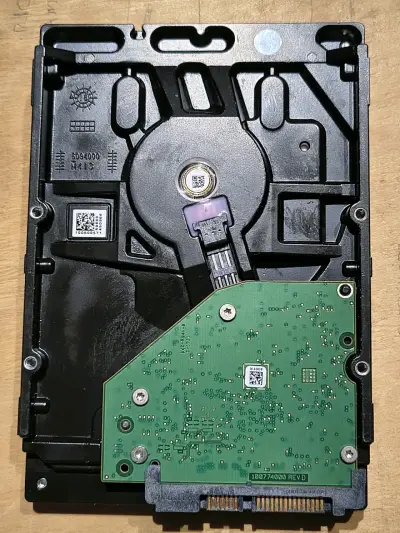 Disco duro Seagate 1TB SATA para escritorio - miniatura 2