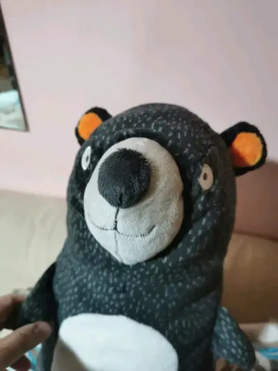 Peluche Oso Negro Pillowfort Suave y Acogedor - miniatura 2