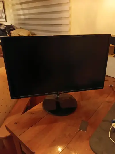 Monitor Samsung 27 pulgadas Full HD - miniatura 1