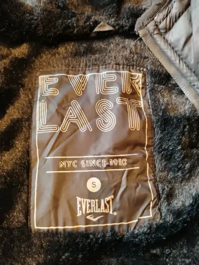 Chaqueta acolchada negra Everlast para mujer - miniatura 3