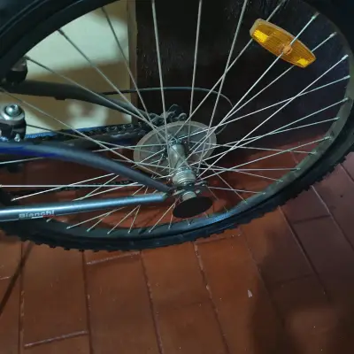 Bicicleta de montaña Bianchi gris en buen estado - miniatura 4