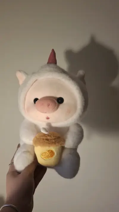 Peluche de cerdito disfrazado de unicornio - miniatura 1