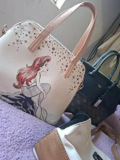 Cartera Disney Ariel con diseño exclusivo - miniatura 1