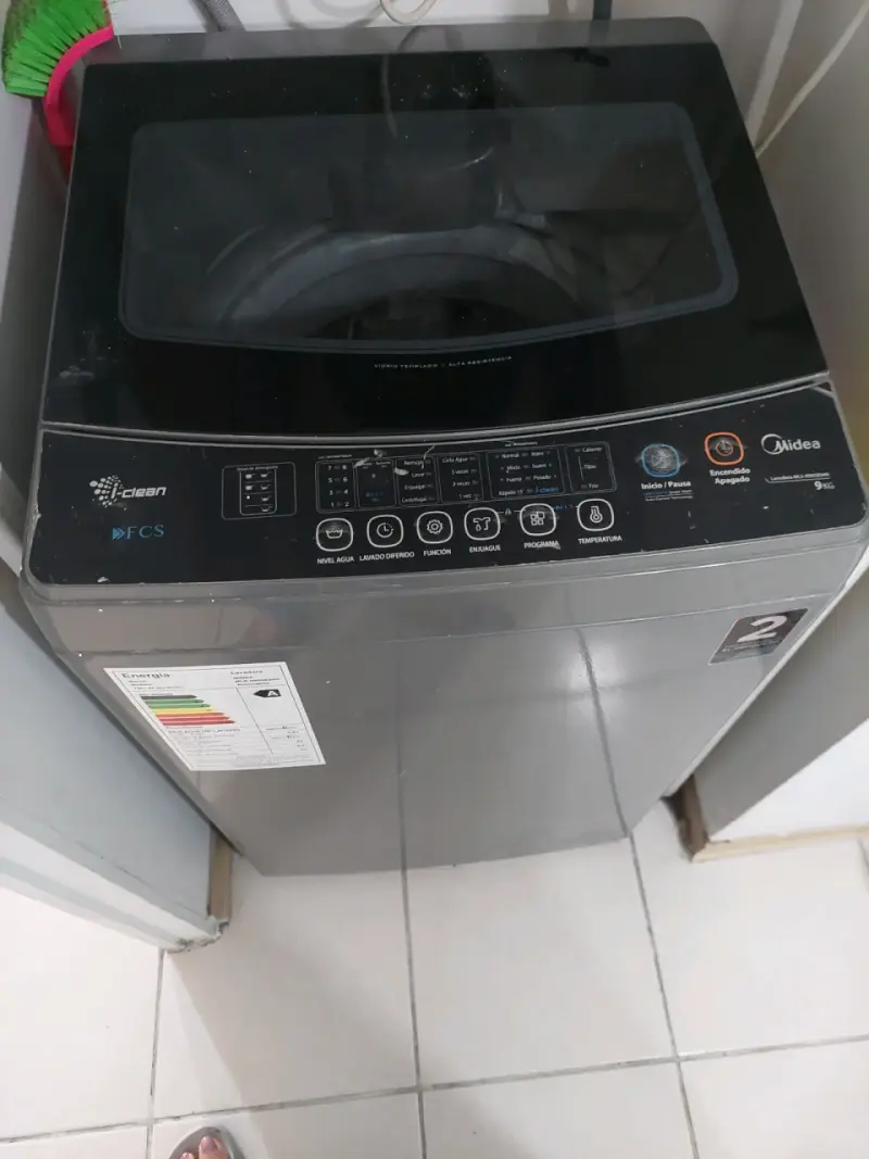 Lavadora Midea 9kg con tapa de vidrio templado - 1