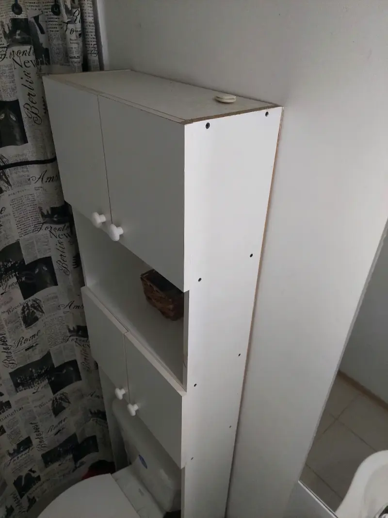 Mueble organizador de baño blanco con puertas - 1