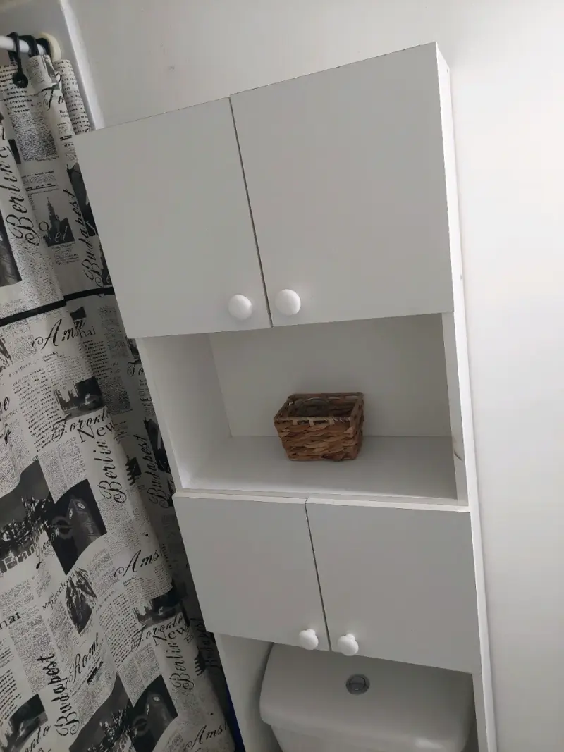 Mueble organizador de baño blanco con puertas - 3
