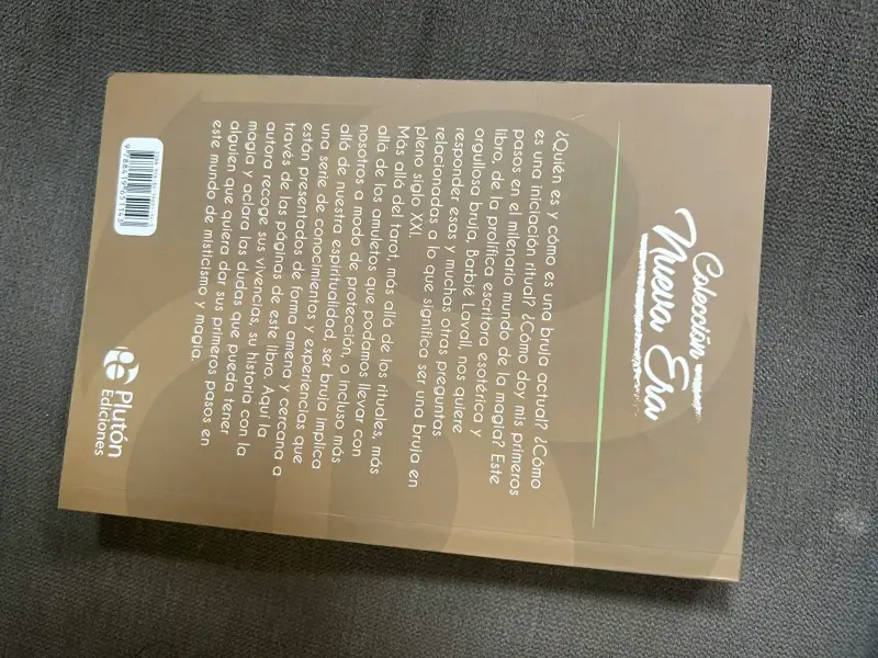 Libro Diario Íntimo De Una Bruja de Barbie Lavall - 2