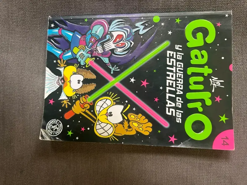 Libro Gaturro y la Guerra de las Estrellas - 1