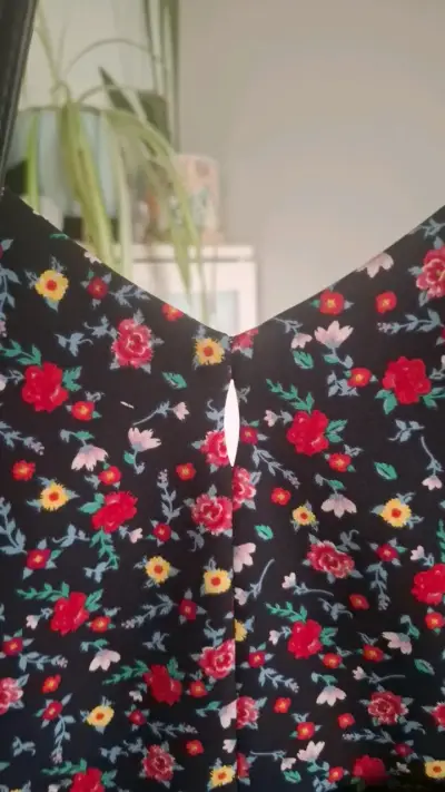 Vestido floreado sin mangas talla 40 marca IO - miniatura 5