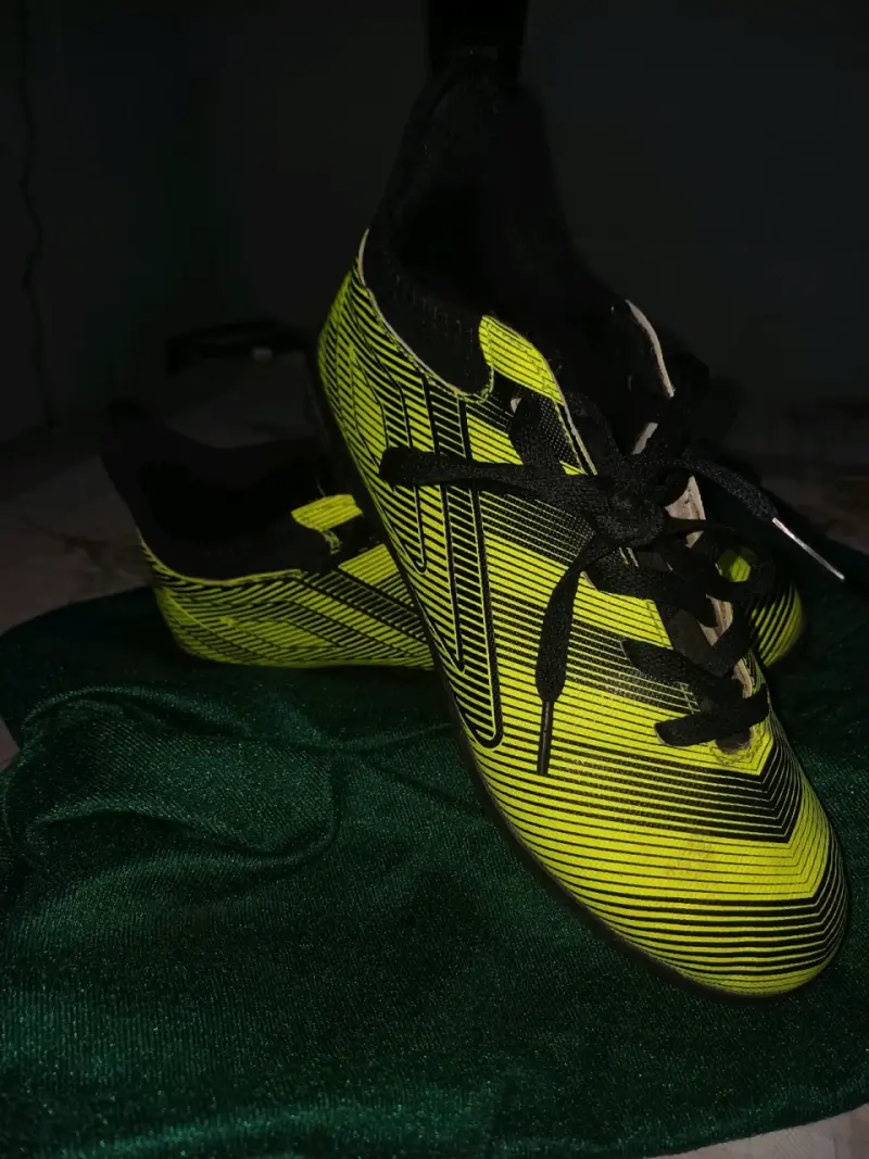 Zapatillas de fútbol sala amarillas para niños - 3
