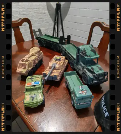 Set de vehículos de construcción y herramientas de juguete - miniatura 3