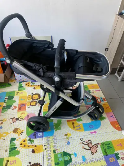 Coche de bebé Infanti con asiento desmontable - miniatura 3