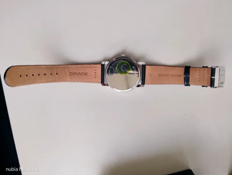 Reloj de pulsera Movado con correa de cuero - 4