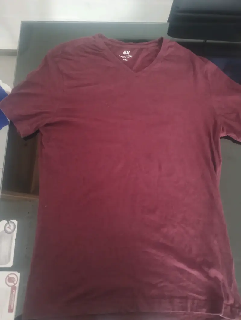 Polera Vino Tinto Cuello V H&M