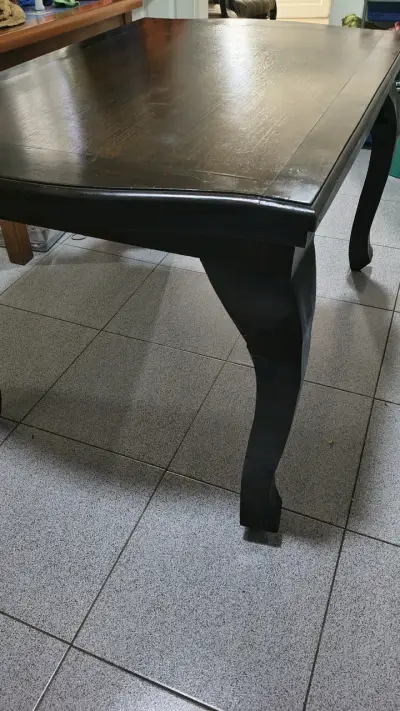 Mesa de comedor de madera oscura - miniatura 3