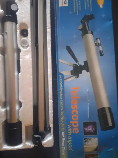 Telescopio con trípode y lentes incluidos - miniatura 2