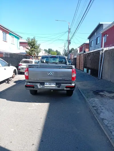Camioneta Maxus T60 en buen estado - miniatura 3