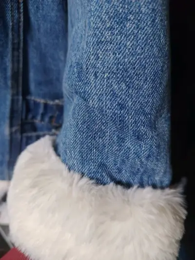 Chaqueta de mezclilla con forro de piel sintética - miniatura 3