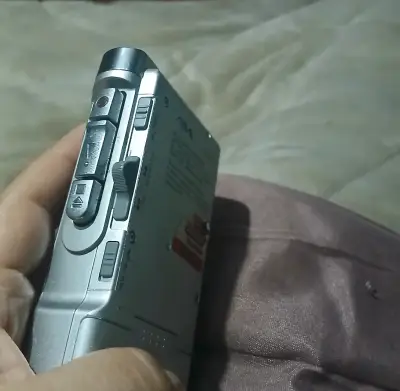 Grabadora de microcassette Aiwa TP-V300 con sensor de voz - miniatura 3