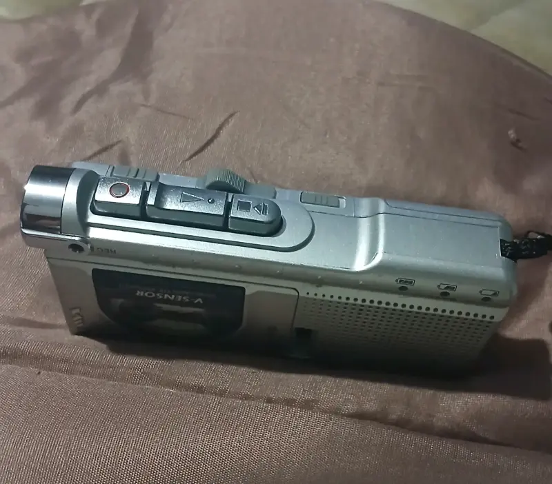 Grabadora de microcassette Aiwa TP-V300 con sensor de voz - 5