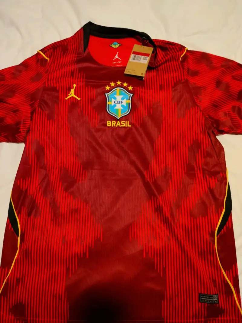 Camiseta Roja Selección Brasil Jordan