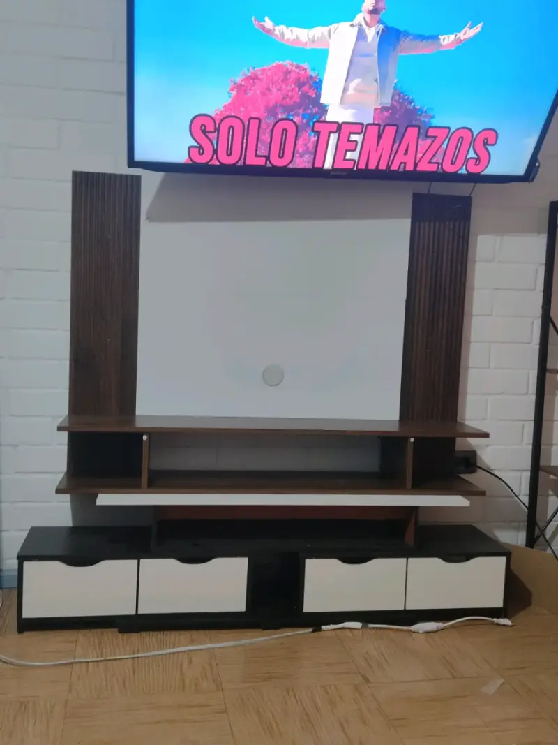 Mueble de TV flotante - 2