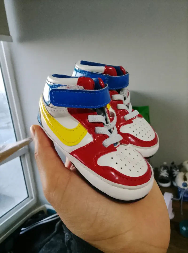 Zapatos para bebé en varios diseños y colores - 2