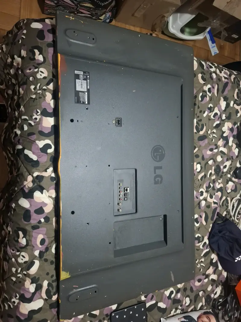 Televisor LG 47 pulgadas modelo 47LB5800 - 5