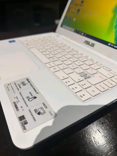 Notebook ASUS - miniatura 5