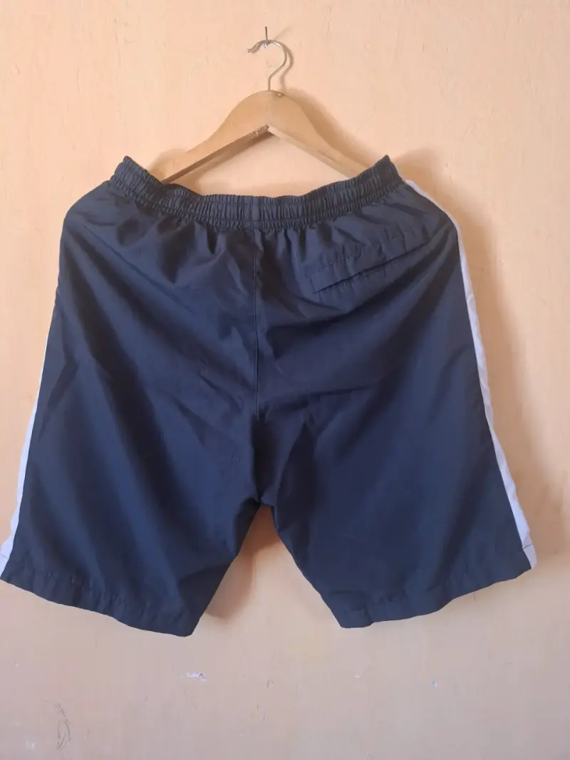 Shorts deportivos Nike Talla M - 2