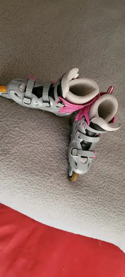 Patines en línea gris y rosa marca HONDAR - miniatura 1