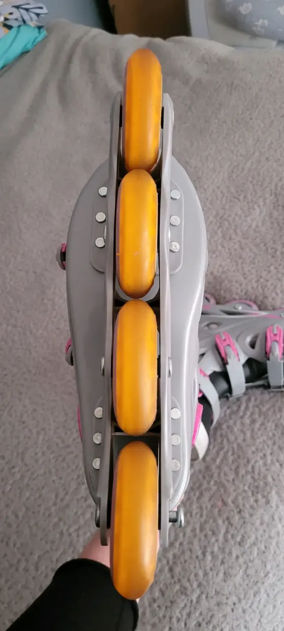 Patines en línea gris y rosa marca HONDAR - 6