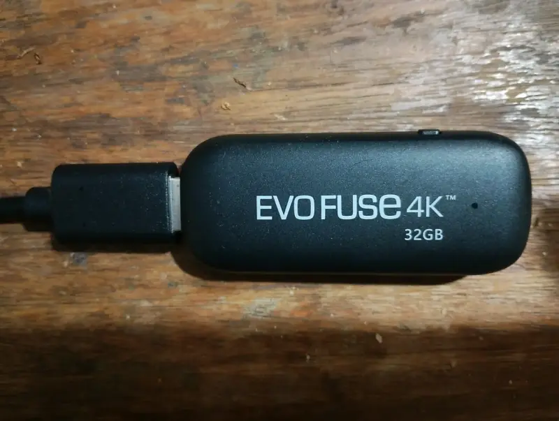 Adaptador HDMI EvoFuse 4K 32GB - 1