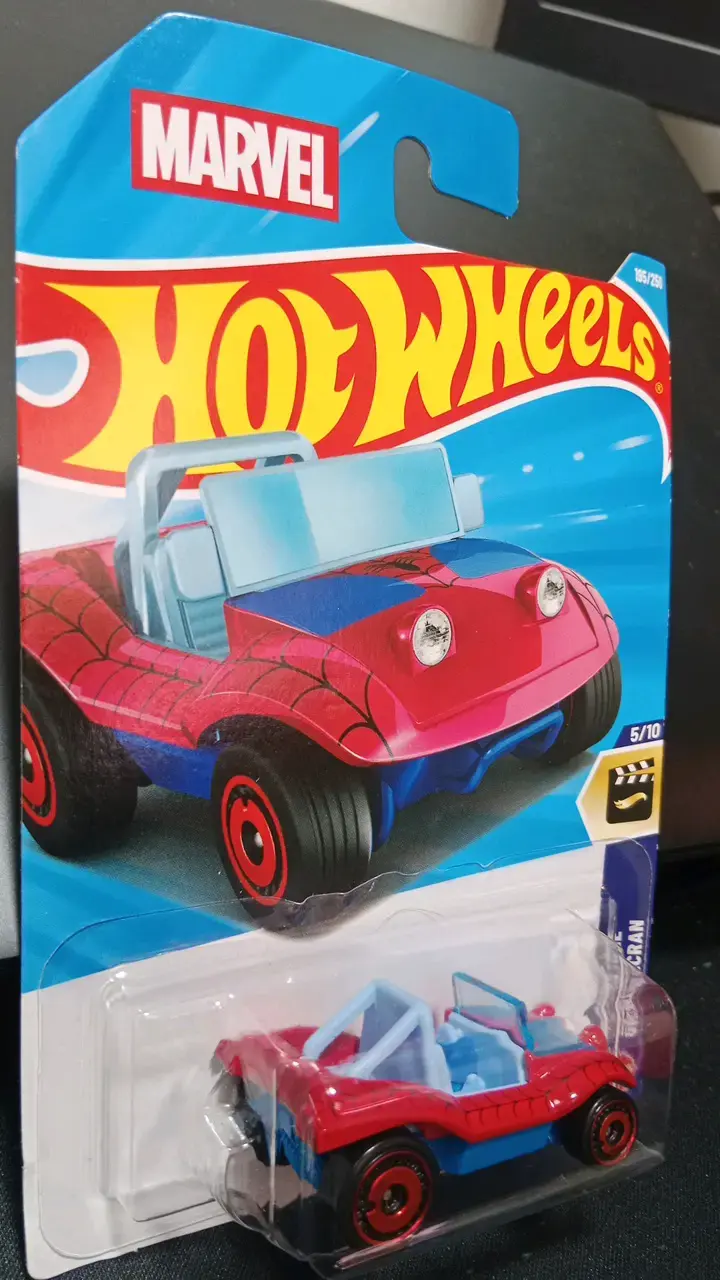 Hot Wheels Marvel Spider-Mobile - 3